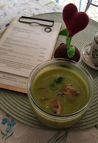 Speisekarte und Suppe Cafe Felix